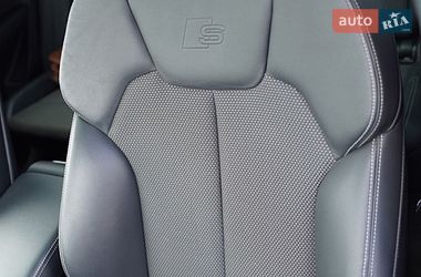 Позашляховик / Кросовер Audi Q5 2018 в Львові
