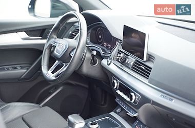 Позашляховик / Кросовер Audi Q5 2018 в Львові