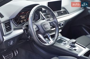 Позашляховик / Кросовер Audi Q5 2018 в Львові
