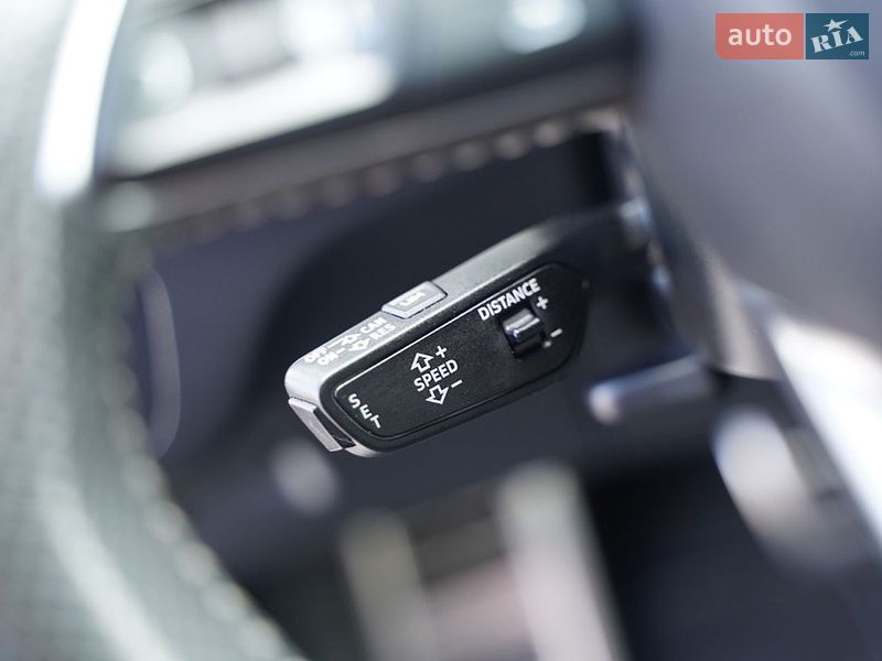 Позашляховик / Кросовер Audi Q5 2018 в Львові