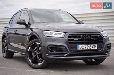 Позашляховик / Кросовер Audi Q5 2018 в Львові