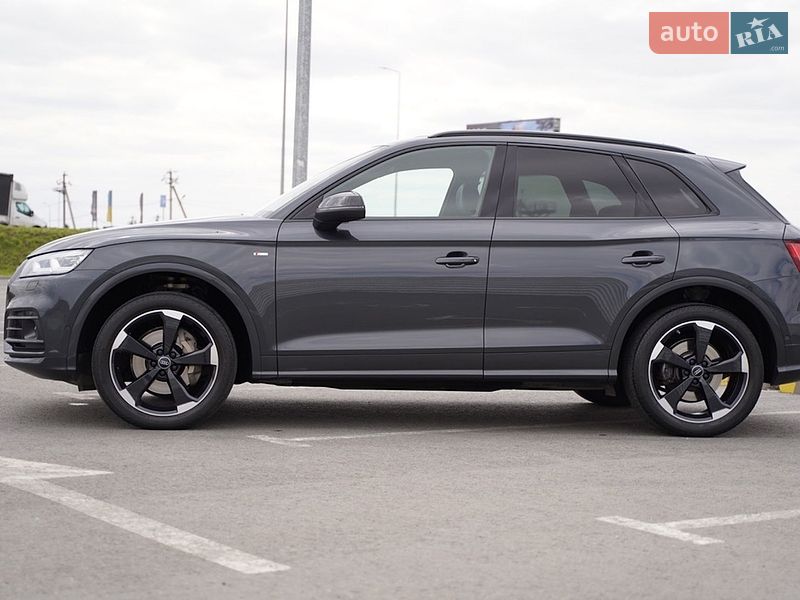 Позашляховик / Кросовер Audi Q5 2018 в Львові