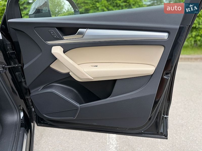 Позашляховик / Кросовер Audi Q5 2024 в Києві
