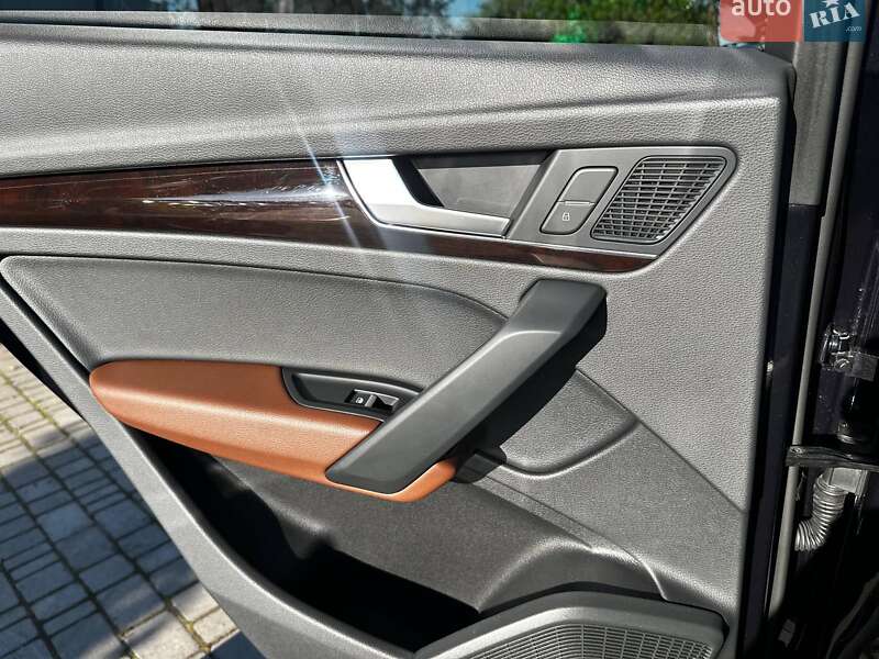 Позашляховик / Кросовер Audi Q5 2018 в Одесі фото 30 Позашляховик / Кросовер Audi Q5 2018 в Одесі