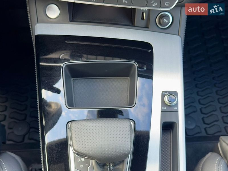 Позашляховик / Кросовер Audi Q5 2024 в Києві фото 24 Позашляховик / Кросовер Audi Q5 2024 в Києві