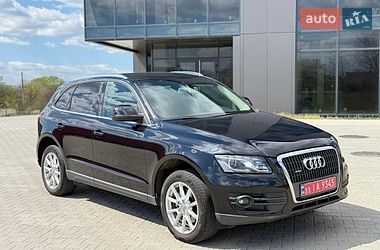 Позашляховик / Кросовер Audi Q5 2010 в Чернівцях