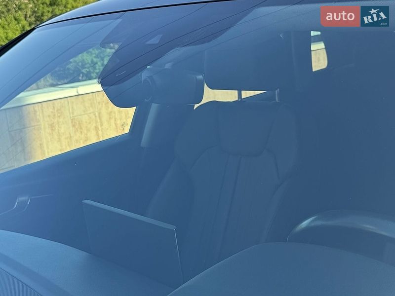 Внедорожник / Кроссовер Audi Q5 2023 в Киеве