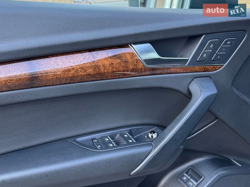 Внедорожник / Кроссовер Audi Q5 2023 в Киеве
