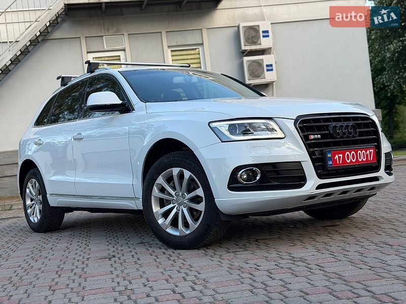 Позашляховик / Кросовер Audi Q5 2017 в Лубнах