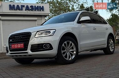 Позашляховик / Кросовер Audi Q5 2017 в Лубнах