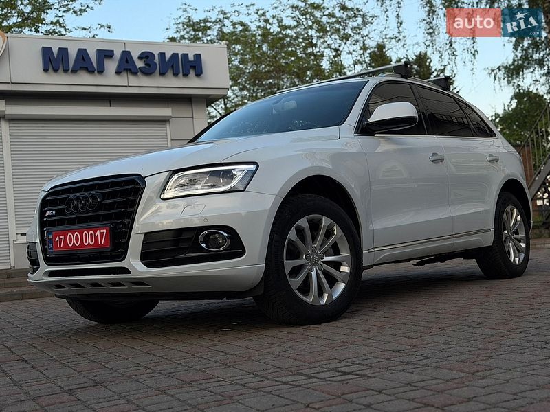 Позашляховик / Кросовер Audi Q5 2017 в Лубнах