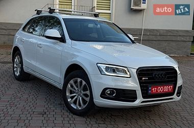 Позашляховик / Кросовер Audi Q5 2017 в Лубнах