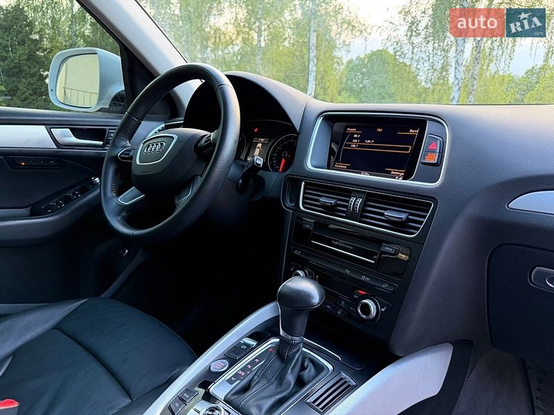 Позашляховик / Кросовер Audi Q5 2017 в Лубнах