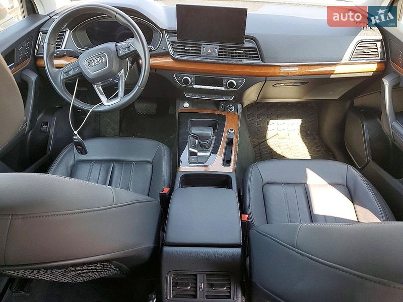 Внедорожник / Кроссовер Audi Q5 2021 в Львове