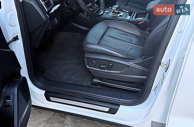 Внедорожник / Кроссовер Audi Q5 2018 в Надворной
