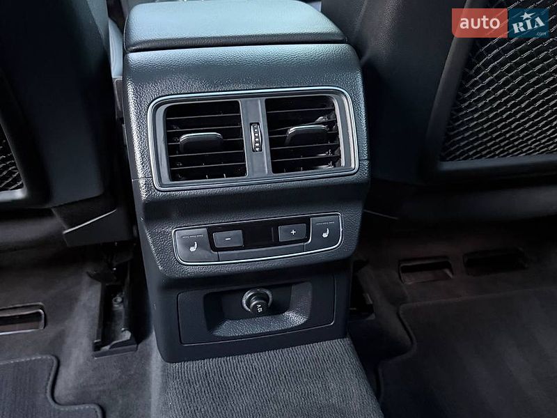 Внедорожник / Кроссовер Audi Q5 2018 в Надворной