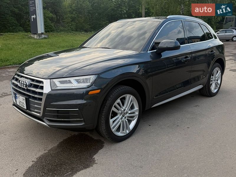 Позашляховик / Кросовер Audi Q5 2020 в Івано-Франківську