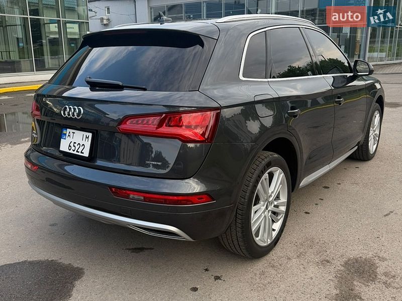 Позашляховик / Кросовер Audi Q5 2020 в Івано-Франківську