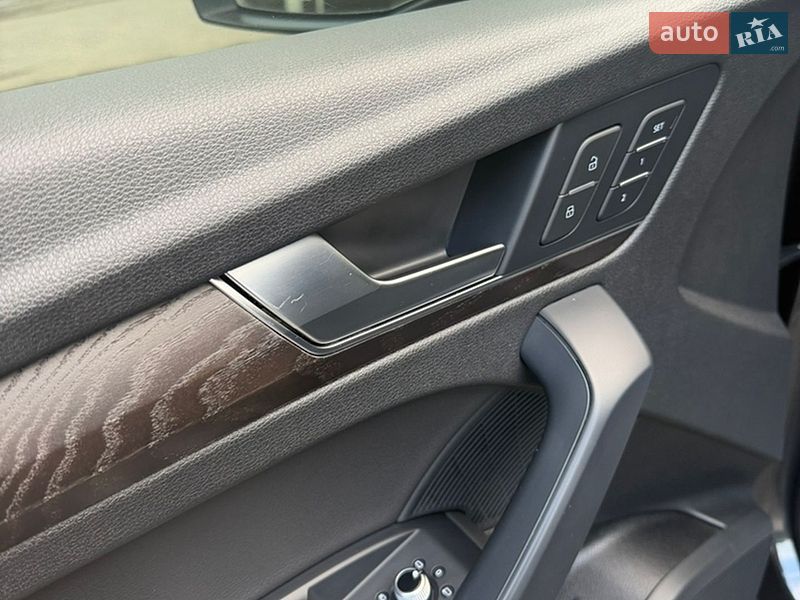 Позашляховик / Кросовер Audi Q5 2020 в Івано-Франківську