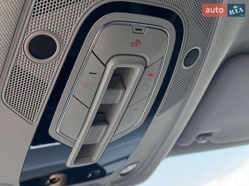 Позашляховик / Кросовер Audi Q5 2018 в Стрию