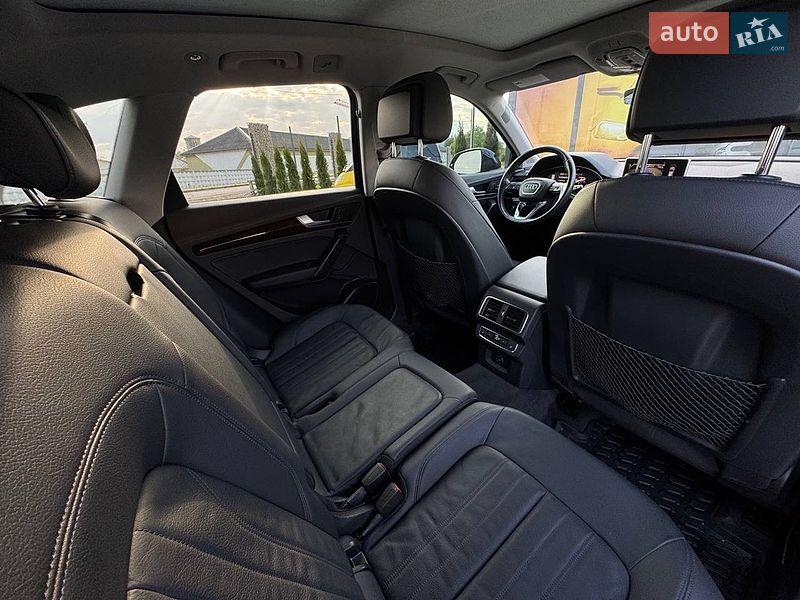 Позашляховик / Кросовер Audi Q5 2018 в Стрию