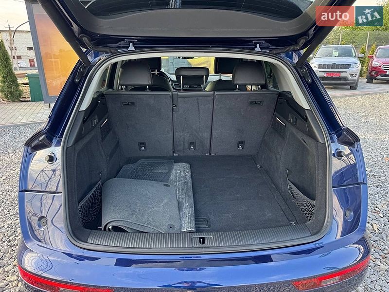 Позашляховик / Кросовер Audi Q5 2018 в Стрию