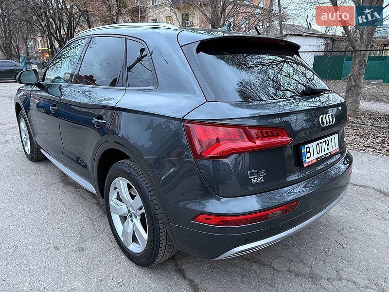 Позашляховик / Кросовер Audi Q5 2017 в Полтаві
