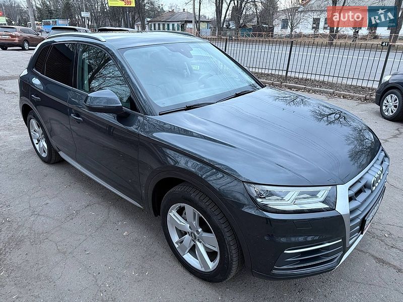 Позашляховик / Кросовер Audi Q5 2017 в Полтаві