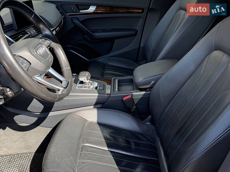 Позашляховик / Кросовер Audi Q5 2017 в Полтаві