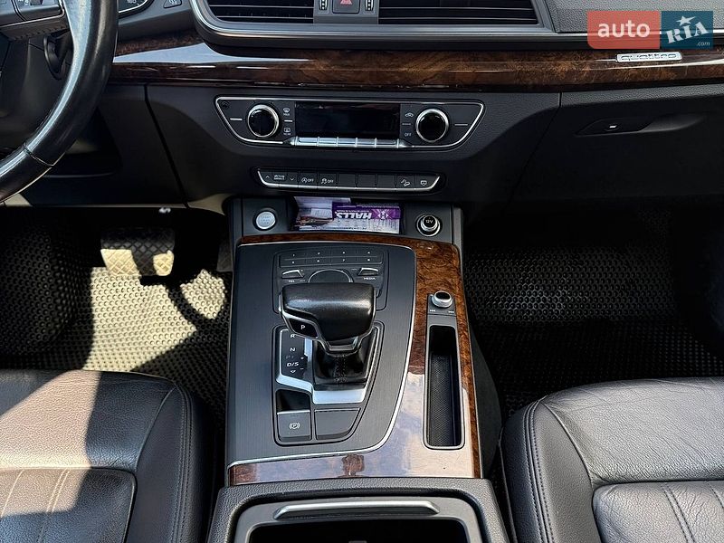Позашляховик / Кросовер Audi Q5 2017 в Полтаві