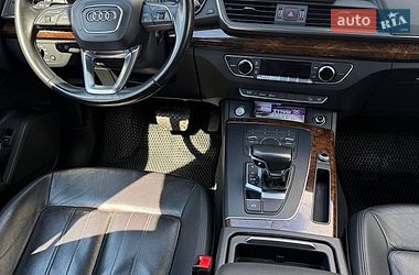 Позашляховик / Кросовер Audi Q5 2017 в Полтаві