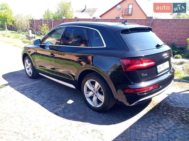 Внедорожник / Кроссовер Audi Q5 2018 в Костополе фото 9 Внедорожник / Кроссовер Audi Q5 2018 в Костополе
