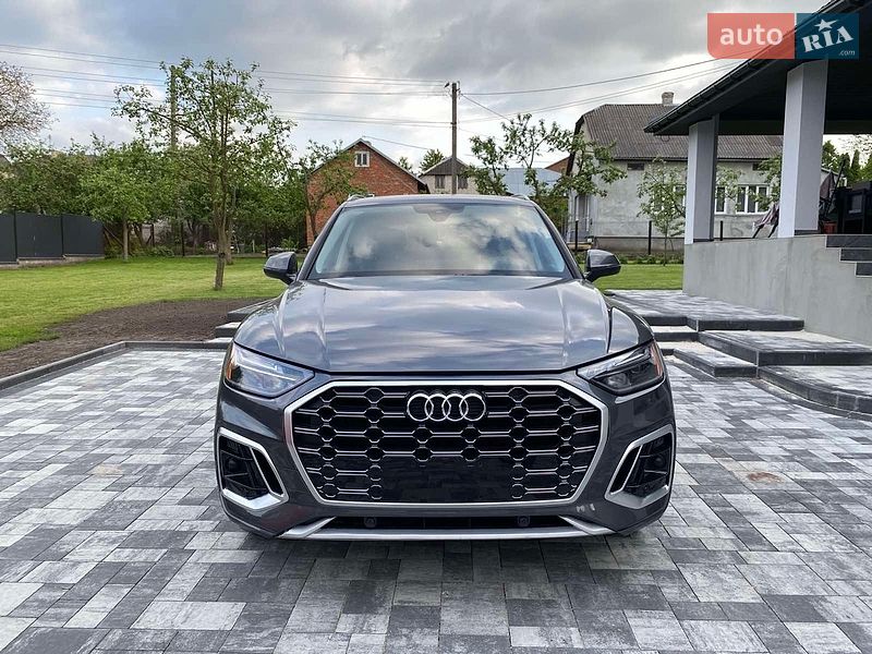 Позашляховик / Кросовер Audi Q5 2022 в Львові
