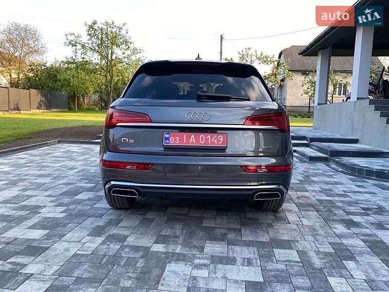 Позашляховик / Кросовер Audi Q5 2022 в Львові