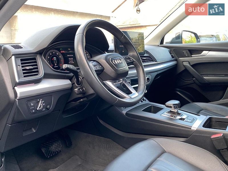 Позашляховик / Кросовер Audi Q5 2022 в Львові
