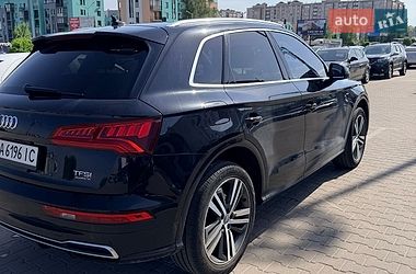 Внедорожник / Кроссовер Audi Q5 2017 в Киеве