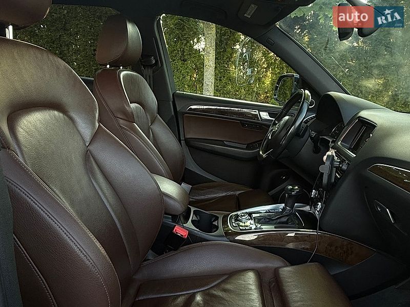 Позашляховик / Кросовер Audi Q5 2015 в Львові
