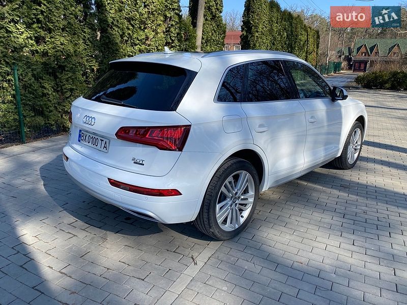 Внедорожник / Кроссовер Audi Q5 2017 в Шепетовке