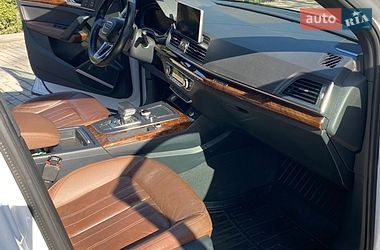 Внедорожник / Кроссовер Audi Q5 2017 в Шепетовке