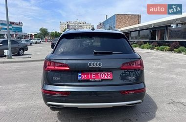 Позашляховик / Кросовер Audi Q5 2018 в Києві