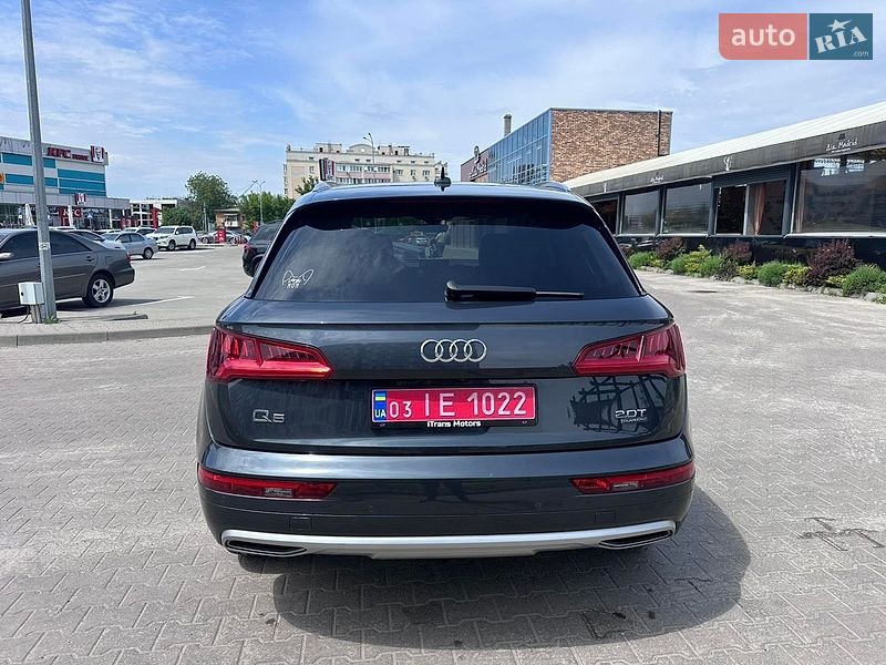 Позашляховик / Кросовер Audi Q5 2018 в Києві