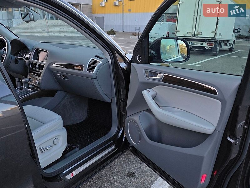 Внедорожник / Кроссовер Audi Q5 2015 в Киеве