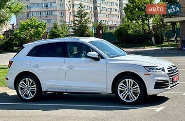 Внедорожник / Кроссовер Audi Q5 2018 в Киеве
