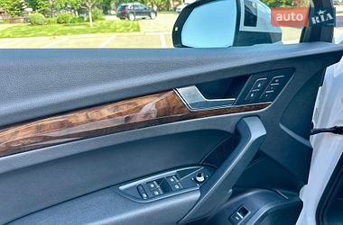 Внедорожник / Кроссовер Audi Q5 2018 в Киеве