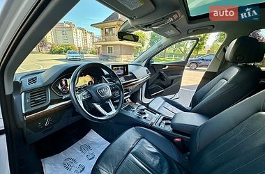 Внедорожник / Кроссовер Audi Q5 2018 в Киеве