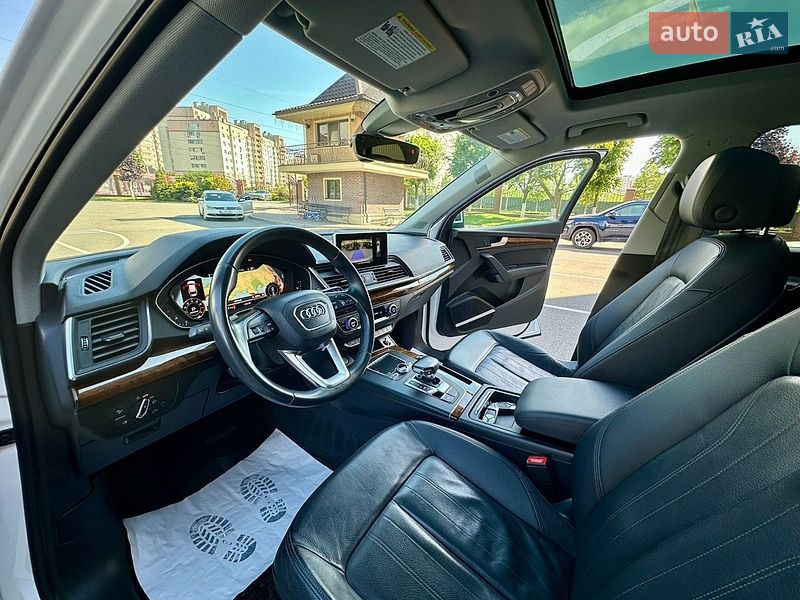 Внедорожник / Кроссовер Audi Q5 2018 в Киеве
