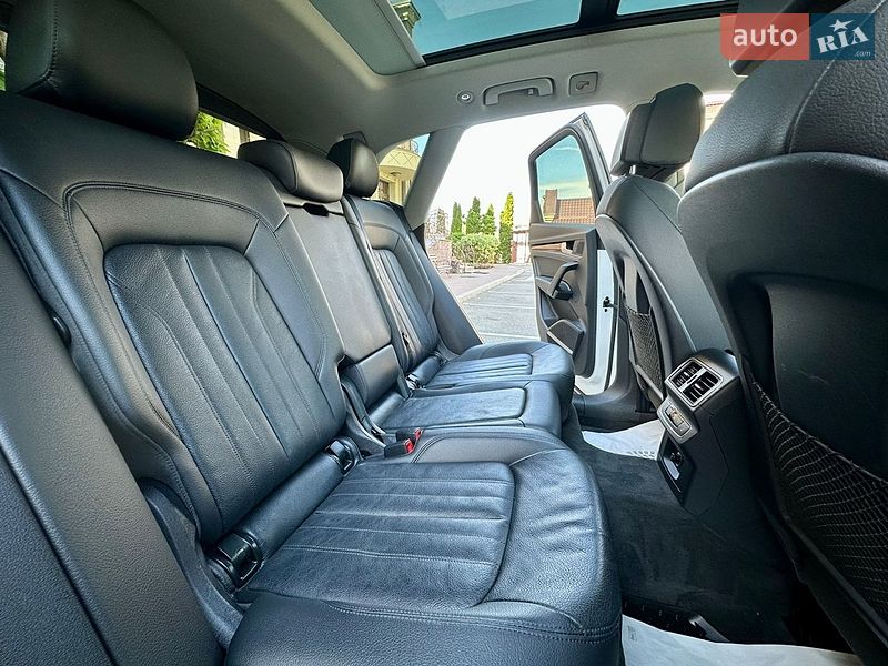 Внедорожник / Кроссовер Audi Q5 2018 в Киеве