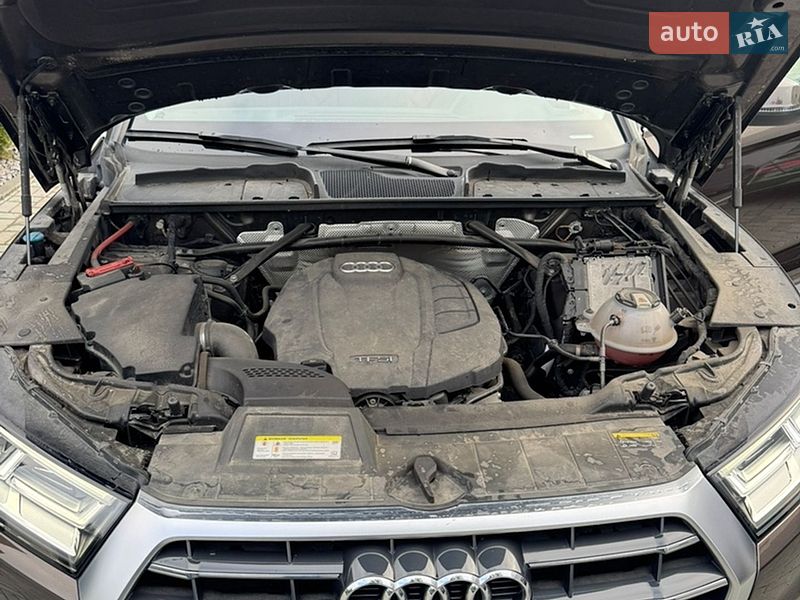 Внедорожник / Кроссовер Audi Q5 2017 в Хмельницком