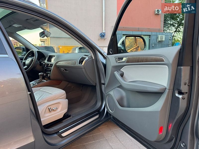 Внедорожник / Кроссовер Audi Q5 2014 в Ровно