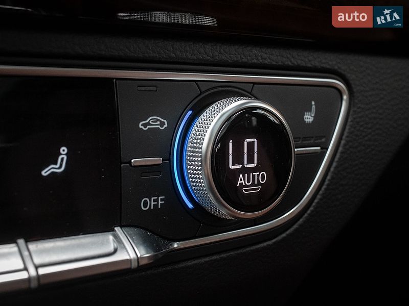 Позашляховик / Кросовер Audi Q5 2018 в Києві